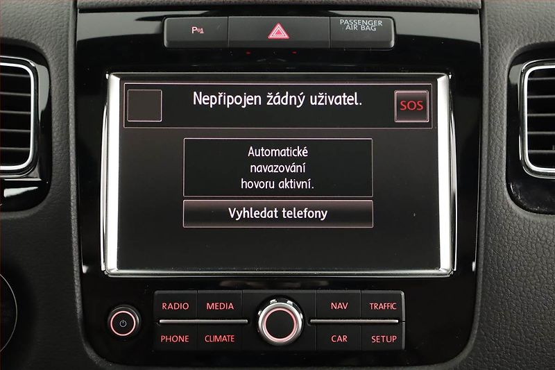 Volkswagen Touareg (2012) 3.0 TDI, 4X4, Automat - fotka 16 z 21