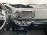 Toyota Yaris (2018) 1.5 i, 2.maj,ČR, servis - náhled 12