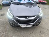 Hyundai ix35 2.0D4X4,70KM,MAX VÝBAVA,KRÁSNÝ - náhled 8