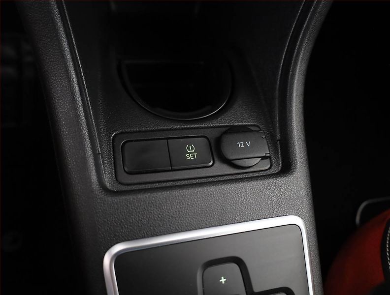 Škoda Citigo (2014) 1.0 MPI, Automat, Navi - fotka 15 z 18