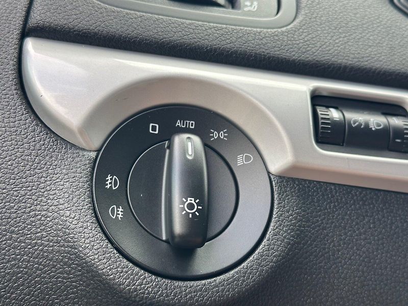 Škoda Yeti (2010) 1.2TSi VÝHŘEV SED. - fotka 13 z 15