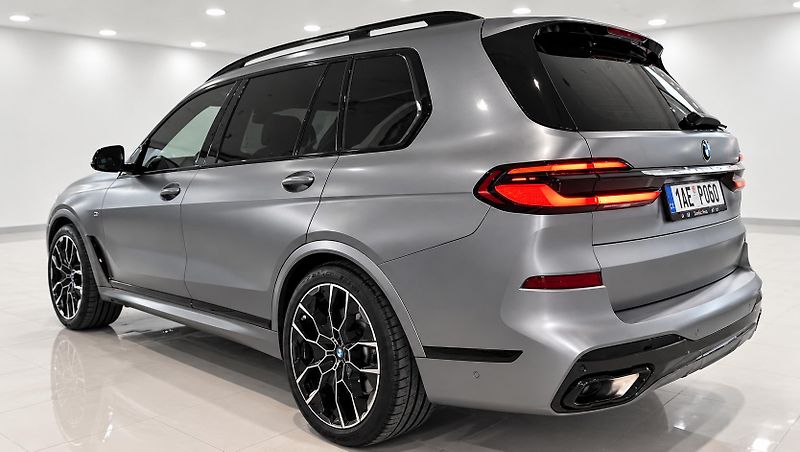 BMW X7 (2024) - fotka 5 z 33