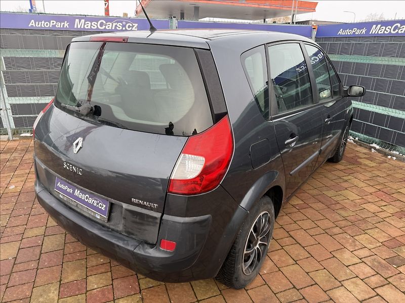 Renault Scénic 1.5 dCi - fotka 5 z 10