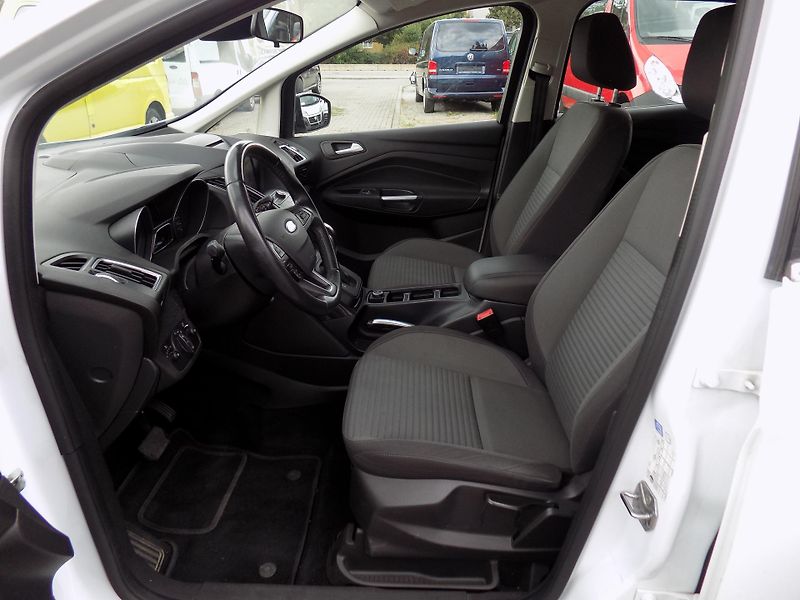 Ford C-MAX 2,0 TDCI 110 KW TITANIUM NAVI - fotka 17 z 39