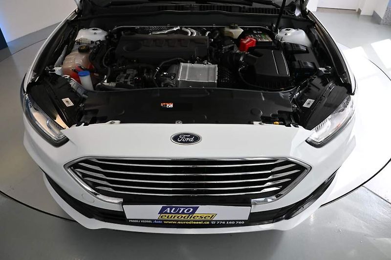 Ford Mondeo (2022) 2.0 140 KW LED SONY ACC 8AT EC - fotka 38 z 41