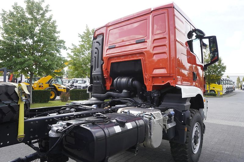 MAN TGM (2026) 18.250 4x4 / chassis 520 cm - fotka 14 z 24