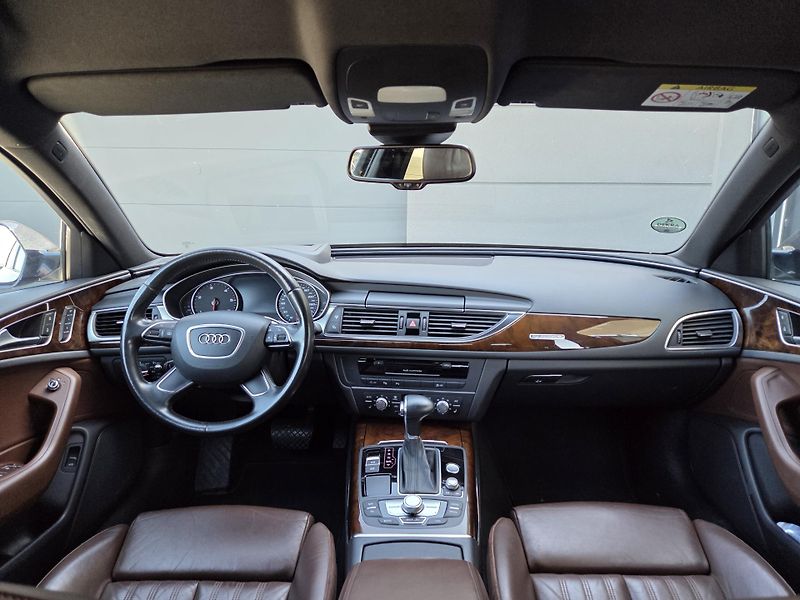 Audi A6 Avant 3,0TDi Quattro S-Line 2maj HUD - fotka 9 z 41