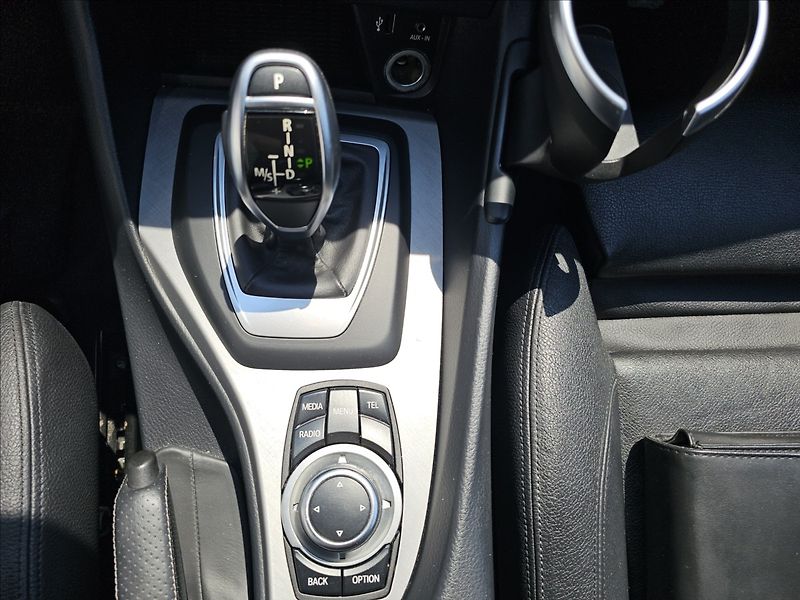 BMW X1 2,0 XDRIVE 28i AUTOMAT TOP - fotka 22 z 46