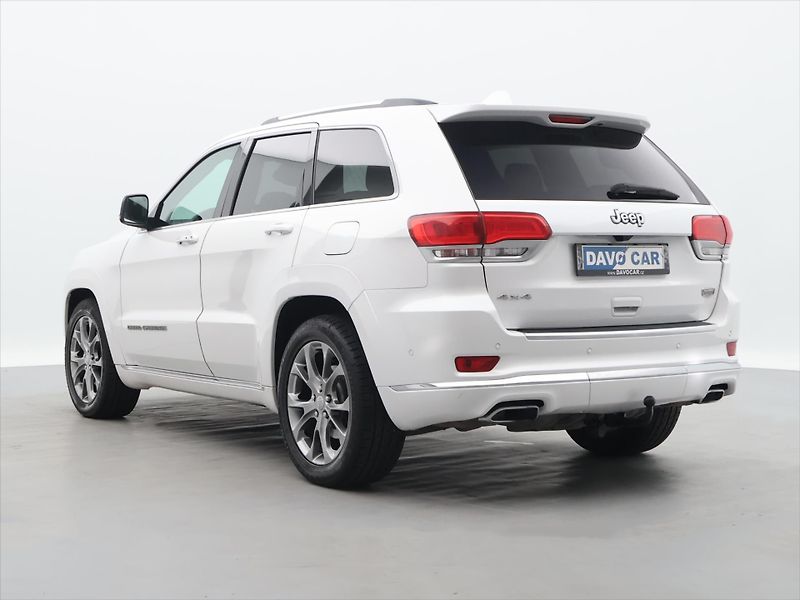 Jeep Grand Cherokee 3,0 V6 184kW Summit 4WD PANO - fotka 5 z 32