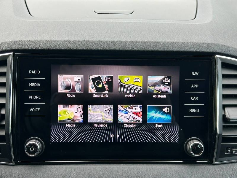 Škoda Karoq (2022) 1.5 TSI 110 kW Tažné Matrix - fotka 14 z 30