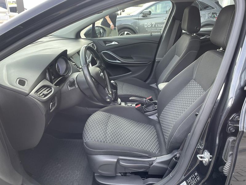 Opel Astra ENJOY 1.4 TURBO 92 kW - fotka 10 z 23