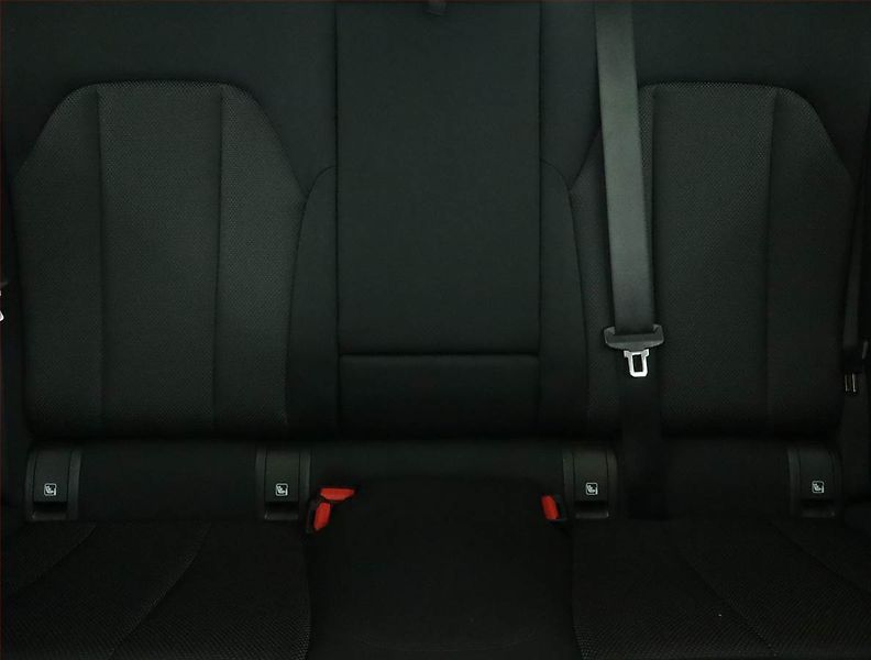 BMW Řada 3 (2019) Advantage 320 d - fotka 10 z 17