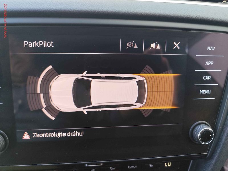 Škoda Octavia (2019) 2.0 TDI 4x4, ČR, DSG - fotka 16 z 30