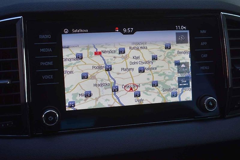 Škoda Karoq je úspěšná jako nový vůz i jako ojetina.
