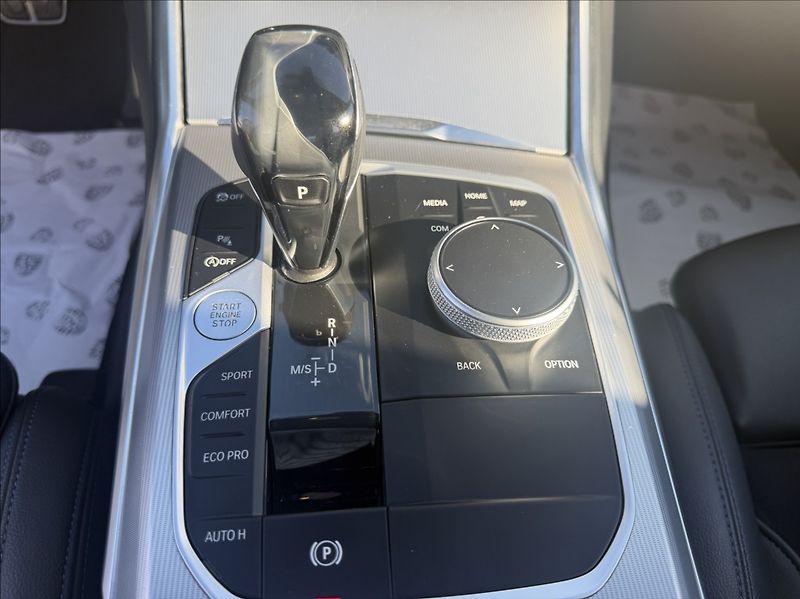 BMW Řada 3 2,0 330i, M-sport,X-drive,CZ, - fotka 20 z 33