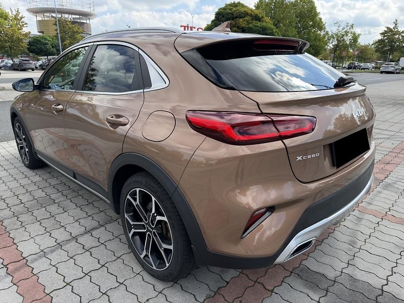Kia XCeed (2022) 1.6Crdi Mhev Black Edition  - fotka 3 z 16