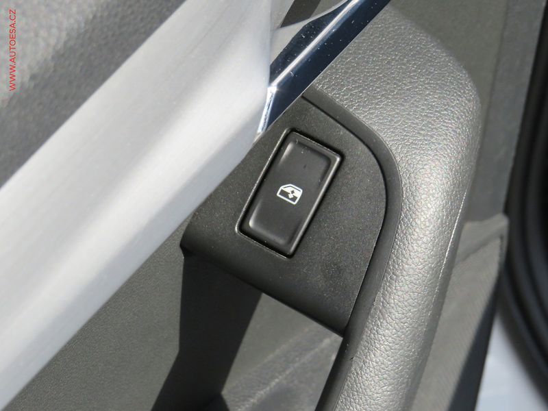 Škoda Octavia (2018) 1.6 TDi, ČR, Ambition - fotka 13 z 19