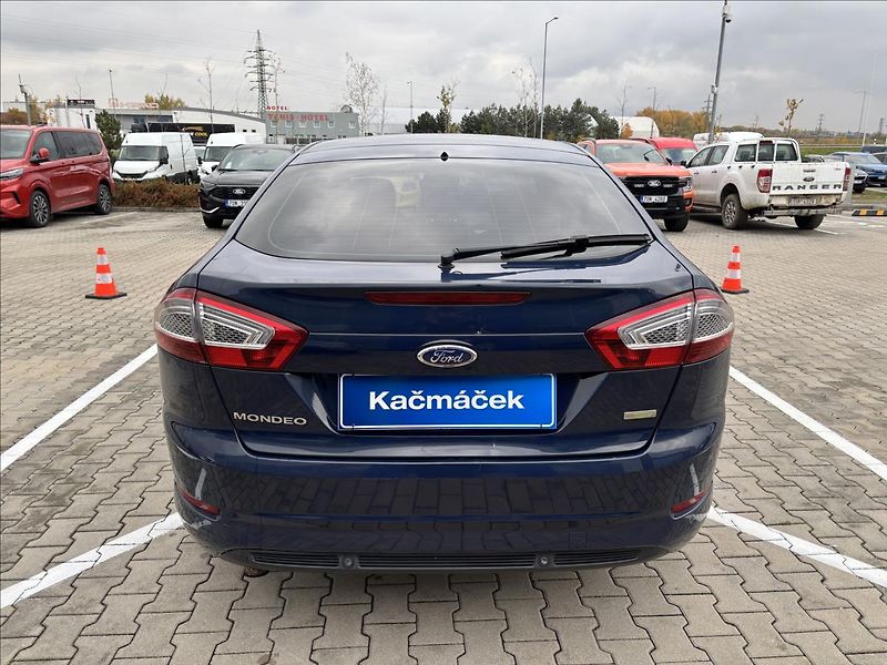 Ford Mondeo 1,6 EcoBoost 118kW Titanium - fotka 4 z 35