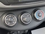 Toyota Yaris 1.33i, ČR, Active, automat - náhled 14