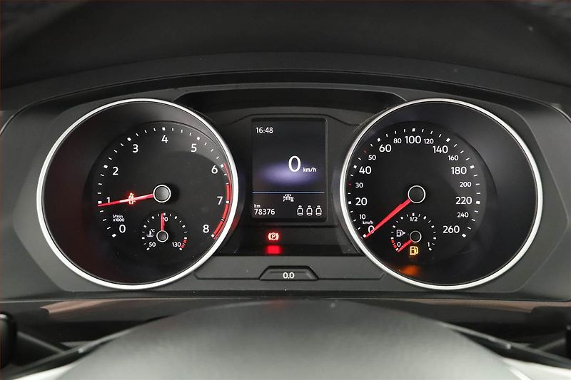 Volkswagen Tiguan (2020) 1.5 TSI - fotka 8 z 14