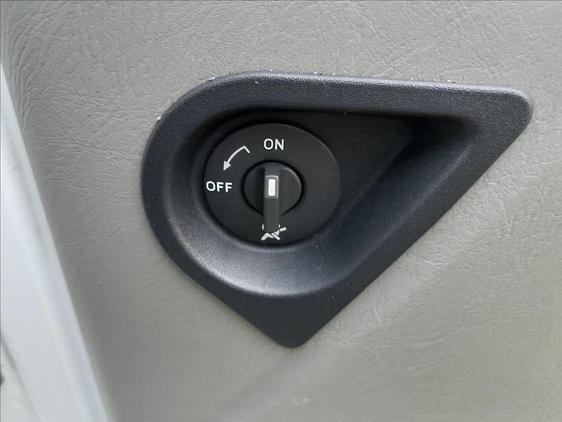 Opel Vivaro 2.0 CDTI  9.MÍST - fotka 29 z 44