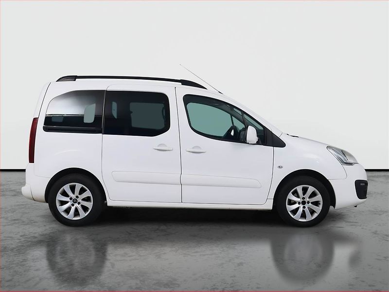 Citroën Berlingo (2017) Shine 1.6 BlueHDi, 5Míst, ČR - fotka 6 z 15