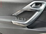 Peugeot 2008 (2019) 1.2PT, Crossway, navi, panor - náhled 11