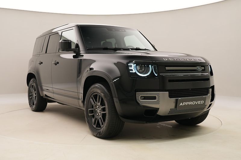 Land Rover Defender 110 D300 X-DYNAMIC SE AWD CZ - fotka 14 z 46