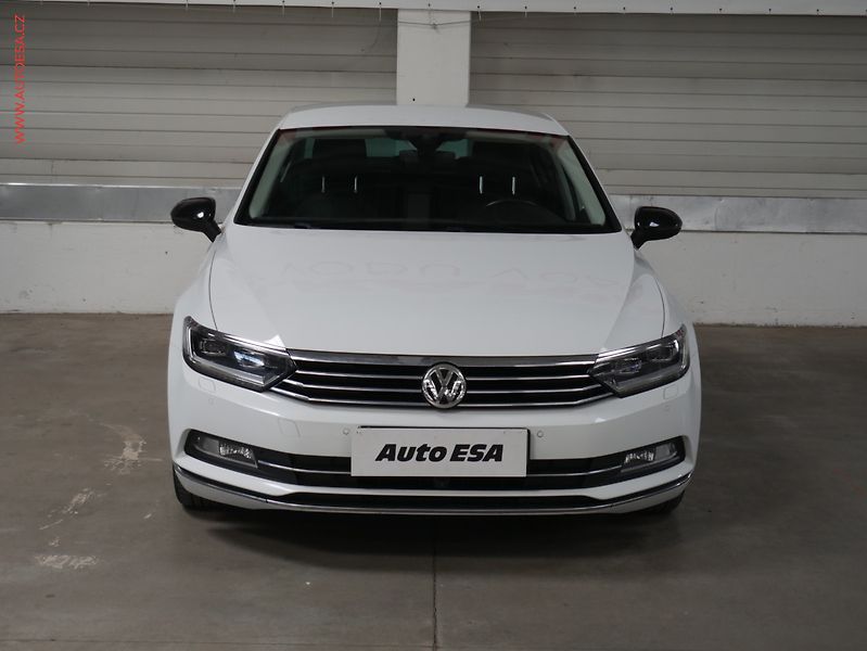 Volkswagen Passat (2015) 1.4TSI, AT, navi, LED - fotka 2 z 28