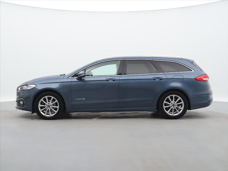 Ford Mondeo 2,0 Hybrid iCVT 103kW Vignale - fotka 4 z 35