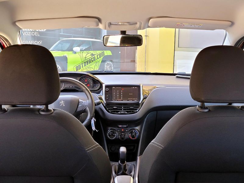 Peugeot 2008 SERV.KNIHA, ROZVODY, ČR - fotka 16 z 44