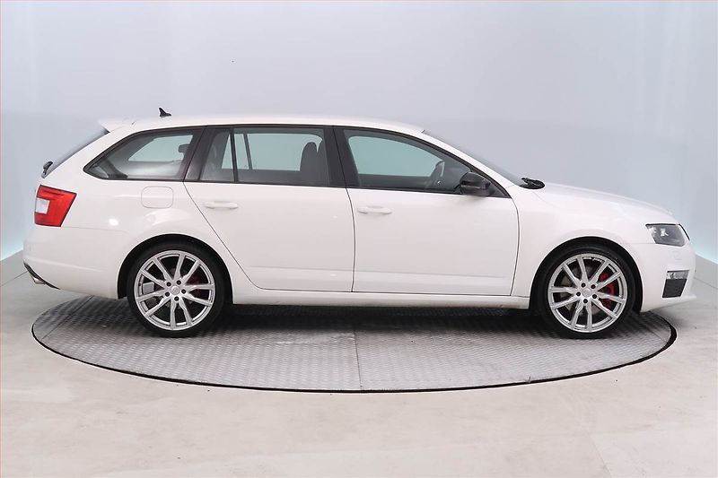 Škoda Octavia (2015) RS 2.0 TDI, Kůže, Navi - fotka 6 z 18