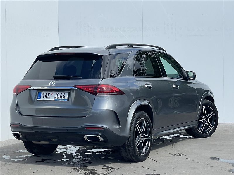 Mercedes-Benz GLE 2,9 4MATIC AMG Line TAŽNÉ  400 - fotka 3 z 23