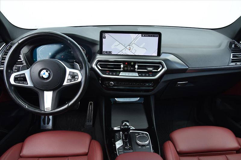 BMW X3 xDrive 20d 140kW M PAKET ČR - fotka 14 z 31