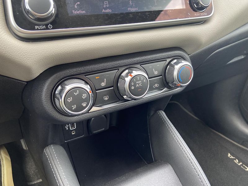 Nissan Micra 1.0 IG-T 92k Acenta - fotka 17 z 19