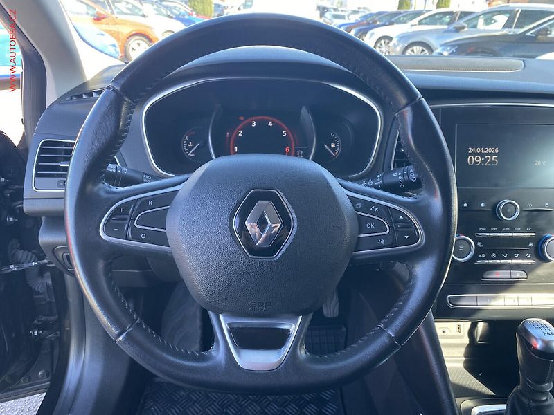 Renault Mégane (2018) 1.2TCe, Navigace - fotka 10 z 14
