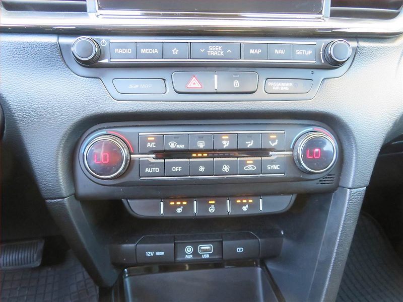 Kia Ceed (2018) 1.6 CRDi, Automat, Serv.kniha - fotka 17 z 18
