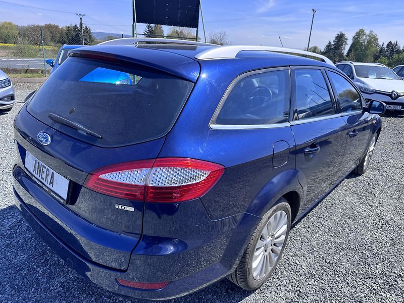Ford Mondeo 2.0 TDCi, 103 kW, kombi - fotka 8 z 19