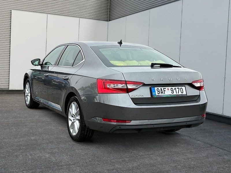 Škoda Superb (2022) AMBITION 2.0TDI 110kW DSG CZ - fotka 4 z 11