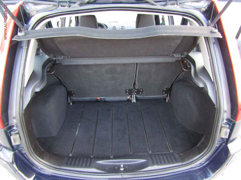 Ford Fusion (2007) 1.4i, ČR, AC, park.asist - fotka 7 z 16