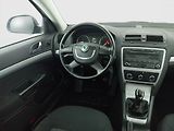 Škoda Octavia (2012) Ambition 2.0 TDI, Tempomat - náhled 7