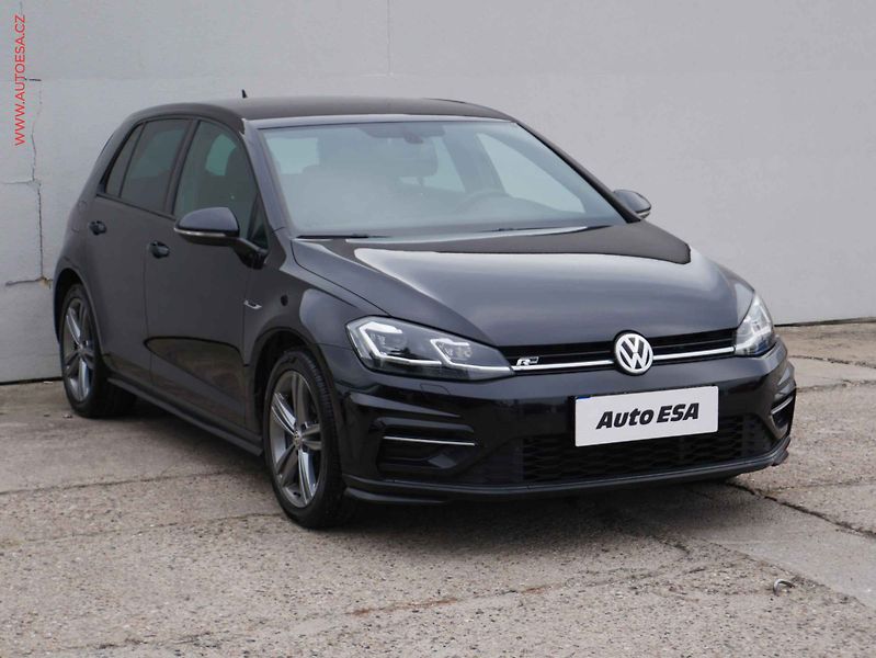 Volkswagen Golf (2018) 1.4 TSi, ČR, R-Line, DSG - fotografie inzerátu