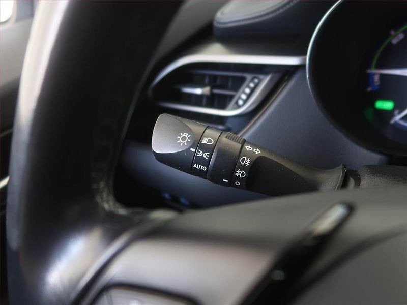 Toyota C-HR (2019) Style 1.8 Hybrid, Automat - fotka 18 z 18