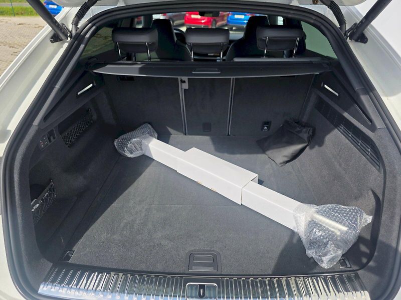 Audi Q8 (2025) SUV 50 TDI quattro - fotka 19 z 26