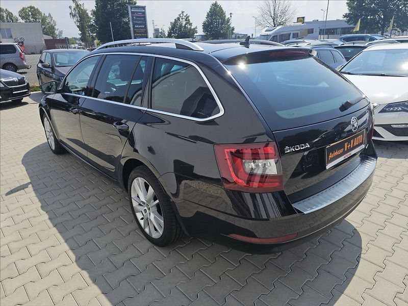Škoda Octavia III 2,0TDi 110KW STYLE + - fotka 8 z 46