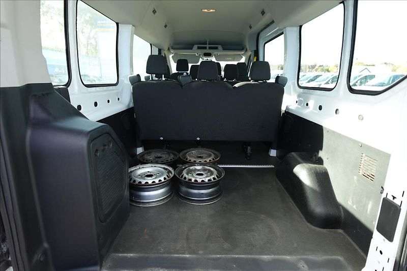 Ford Transit 2,0 TDCI  L3H2 9MÍST BUS KLIMA - fotka 11 z 29