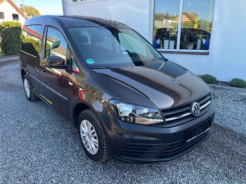 Volkswagen Caddy (2016) 2.0 TDi - fotka 1 z 28