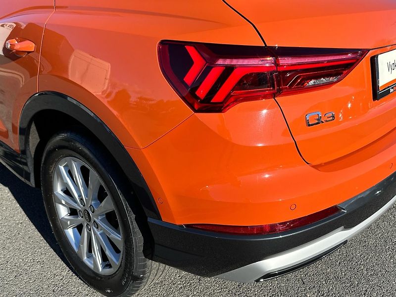 Audi Q3 Advanced 2.0 TDI 110 kW S tron - fotka 19 z 23