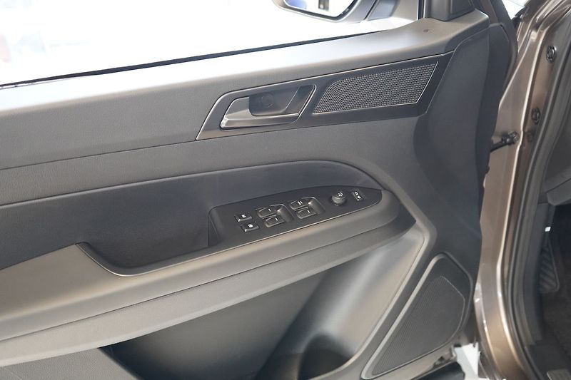 Ostatní PREMIUM 2.2 Diesel E-XDI 72225 - fotka 11 z 35