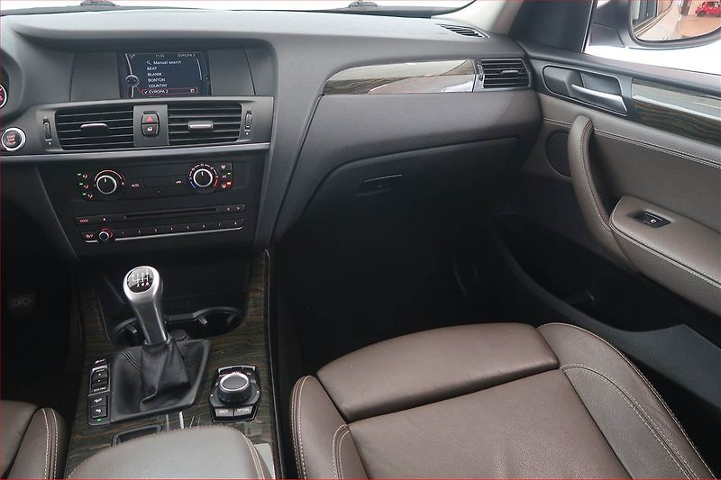 BMW X3 (2013) xDrive20d, 4X4, Kůže - fotka 8 z 19